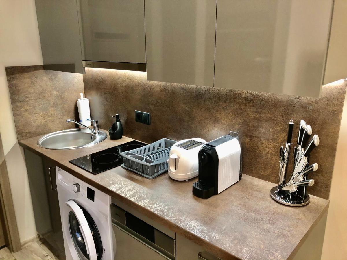 Silver Dawn Apartments Сегед Экстерьер фото