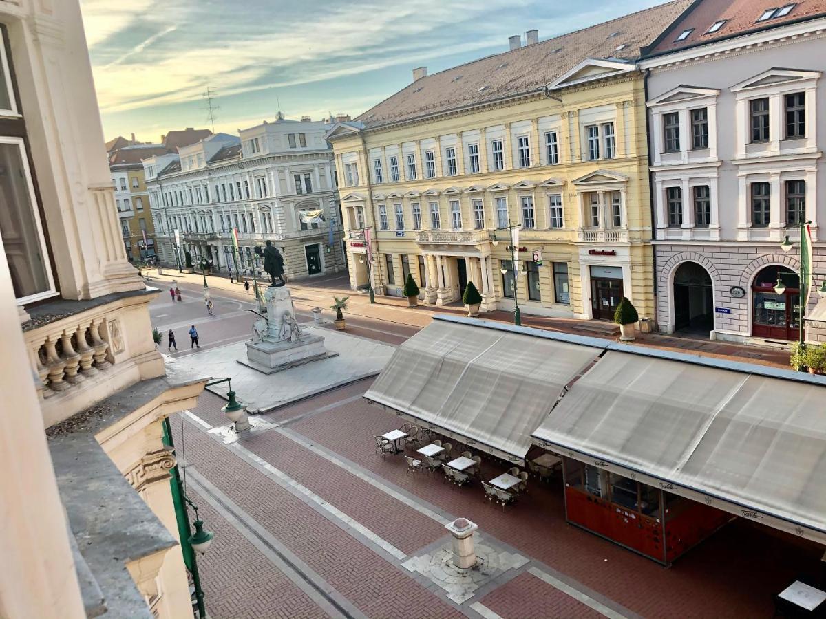 Silver Dawn Apartments Сегед Экстерьер фото