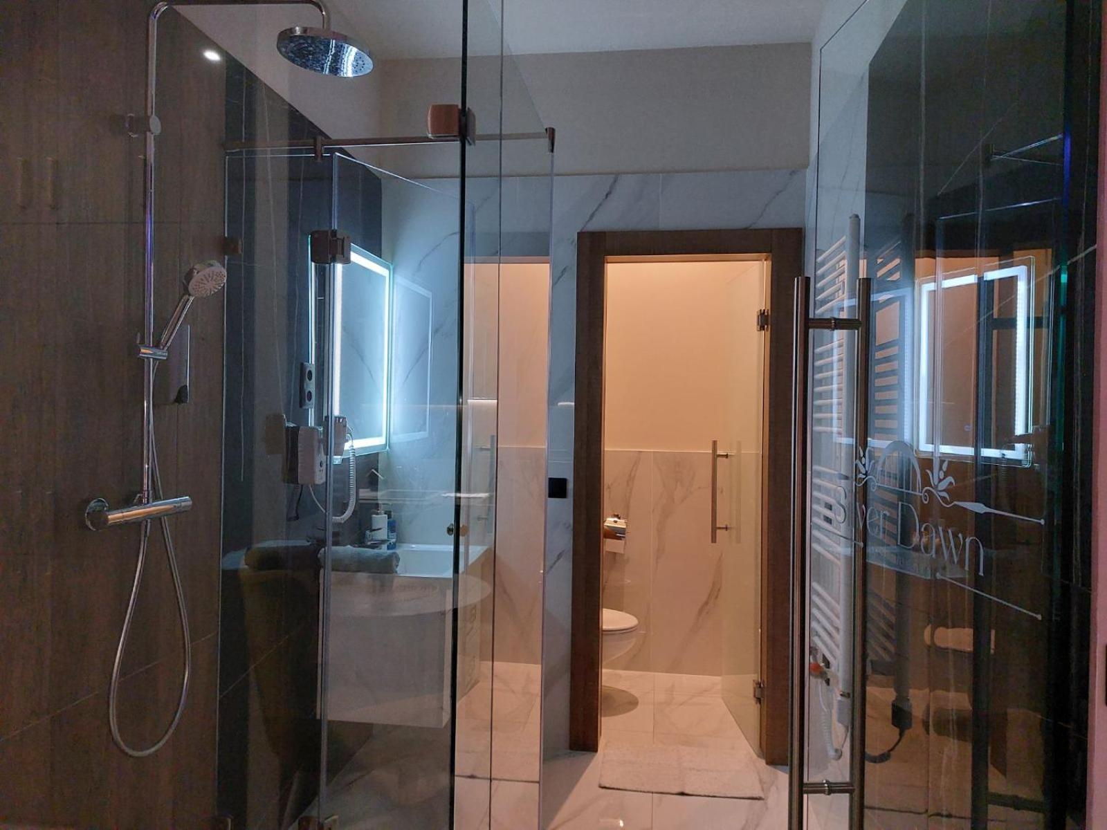Silver Dawn Apartments Сегед Экстерьер фото